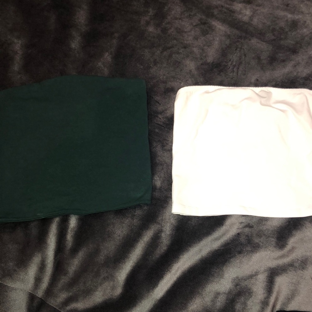 WHITE AND EMERALD GREEN STRAPLESS TOP